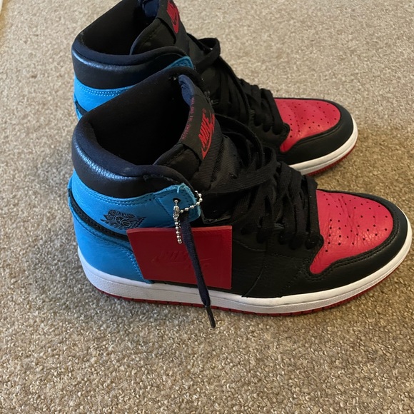 Limited Edition Women Jordan’s size 6.5 - Picture 1 of 4